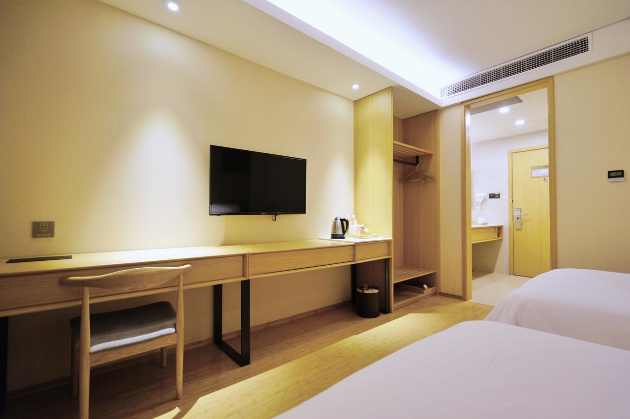 Ji Hotel Shanghai Hongqiao Airport Huqingping Highway Exterior photo